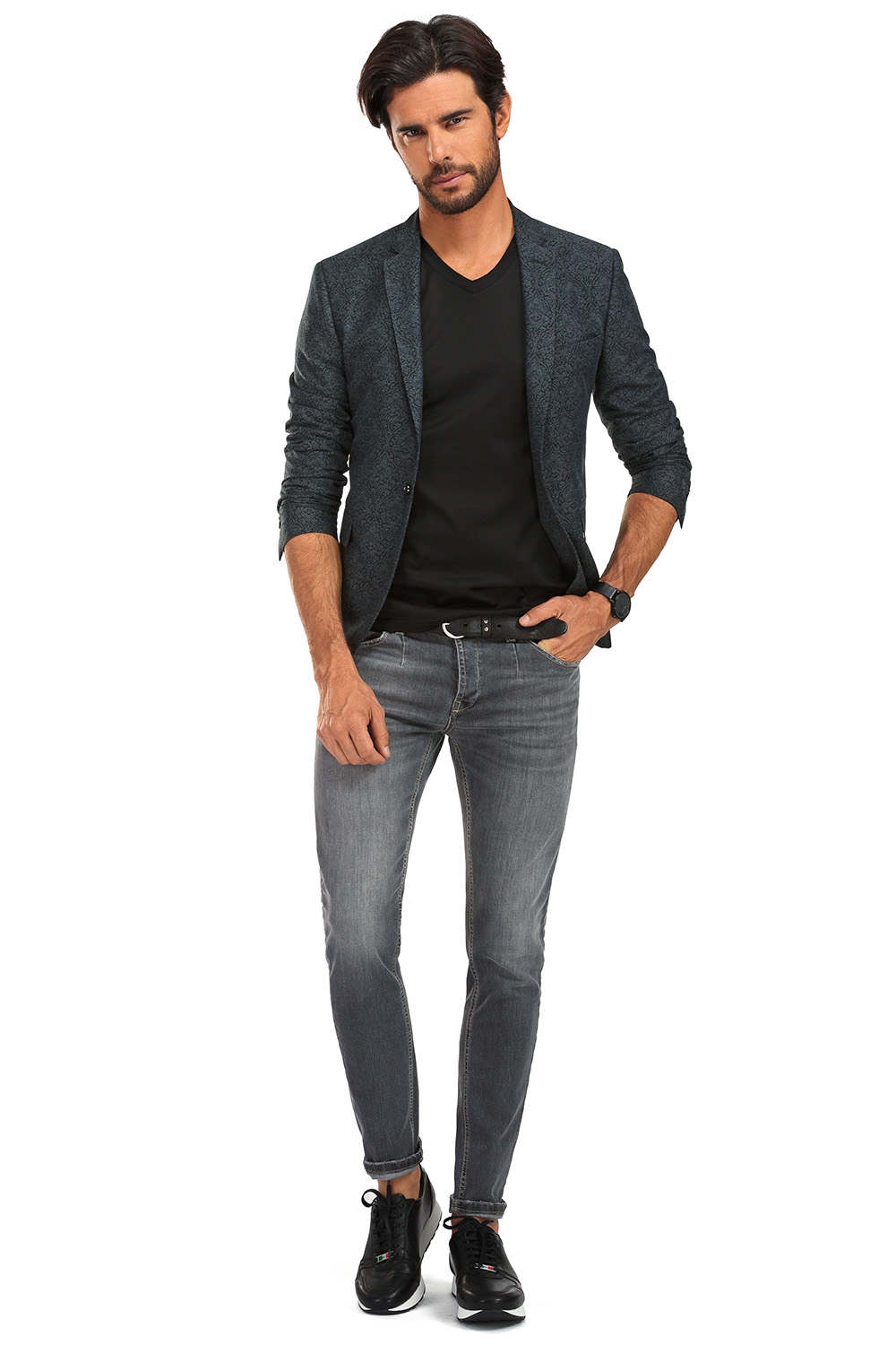 grey blazer black t shirt